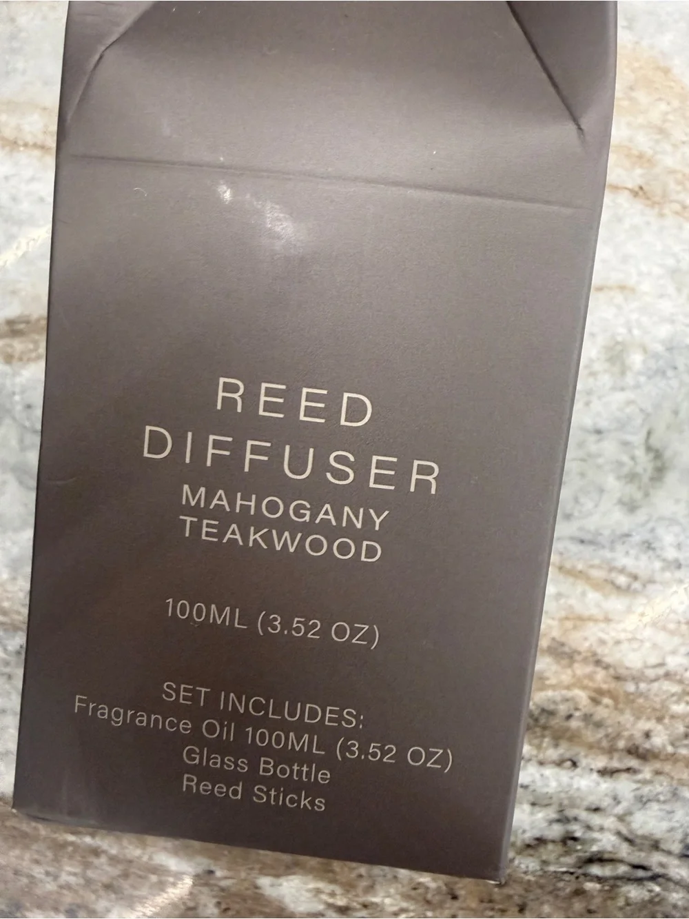 New Beekman Home Mahogany Teakwood Reed Diffuser - Black 100ML